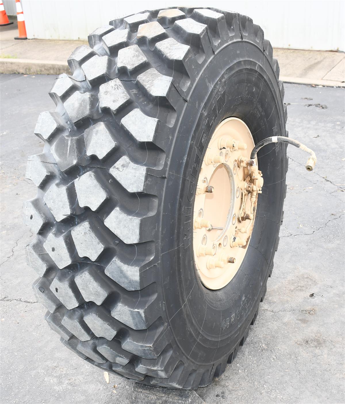 cropped-TI-1822 Tire (15).JPG